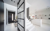 Zwart-wit en minimalistische villa met vrij uitzicht