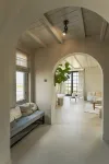 klassieke-houten-woning-hal