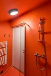 14.oranje-rodebadkamer